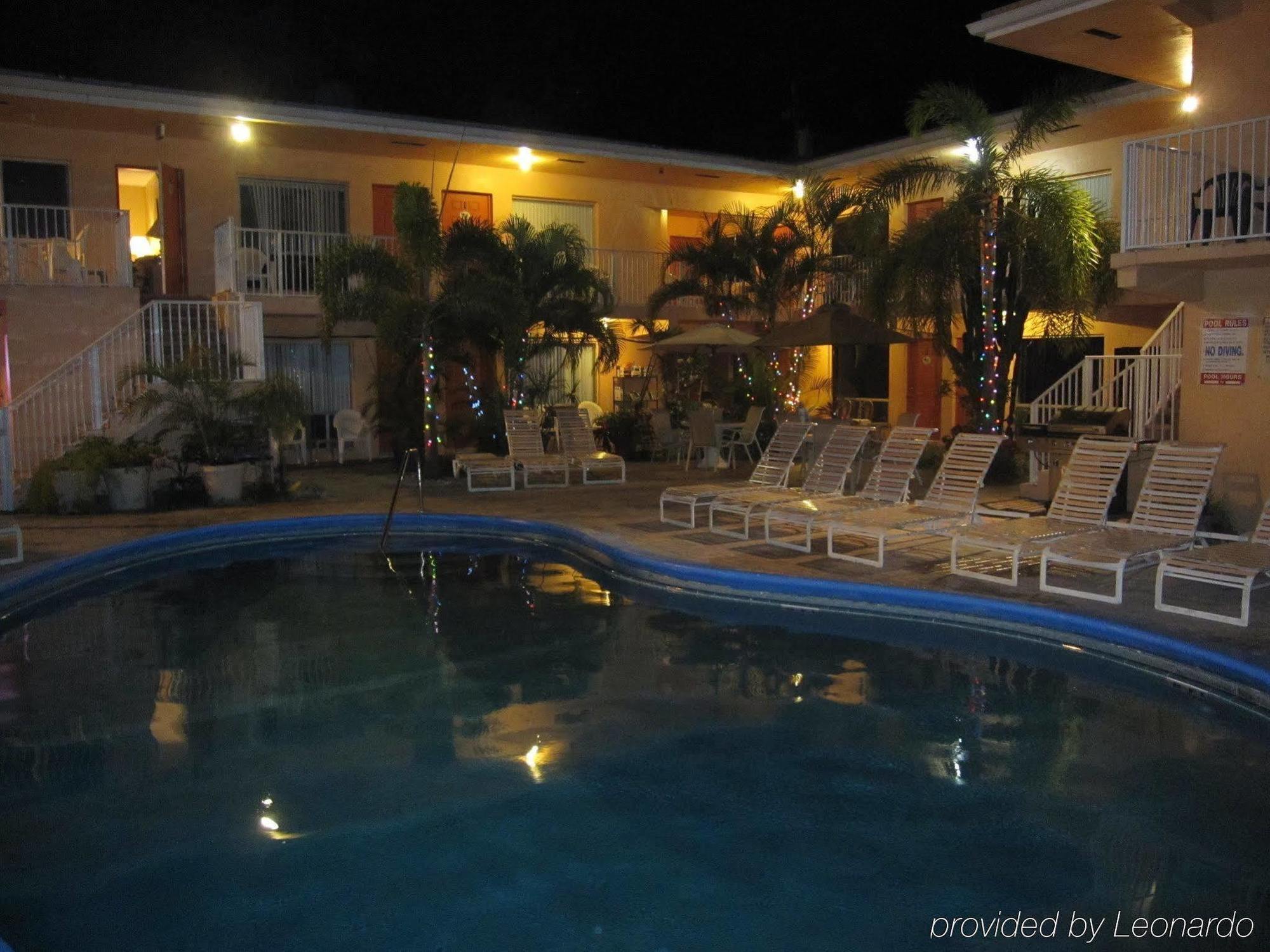 Blue Strawberry By The Sea Hotell Lauderdale-by-the-Sea Eksteriør bilde
