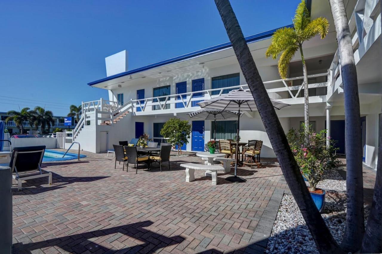 Blue Strawberry By The Sea Hotell Lauderdale-by-the-Sea Eksteriør bilde