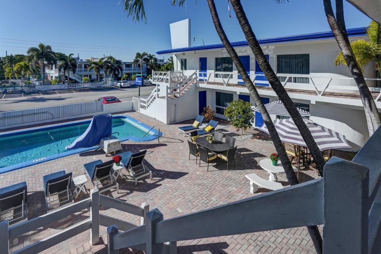 Blue Strawberry By The Sea Hotell Lauderdale-by-the-Sea Eksteriør bilde